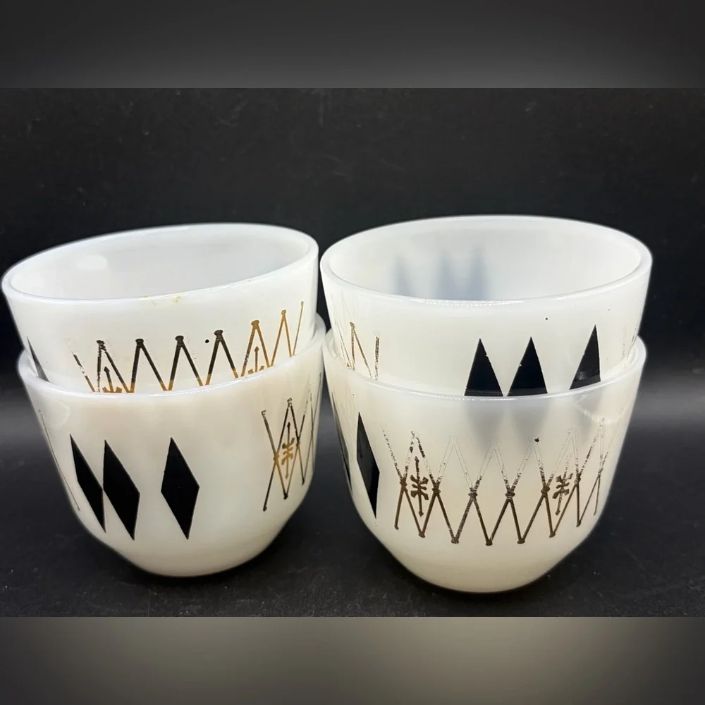 4 Federal Glass Vintage MCM Milk Glass Atomic Harlequin Dessert Custard Cups - Picture 3 of 11